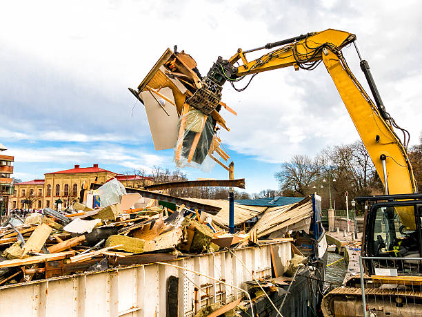 Best Yard Cleanup Services  in Westbury, NY